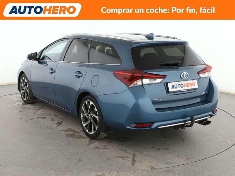 Usado Toyota Auris Active 110 CV (80 kW) 2016 Azul Familiar