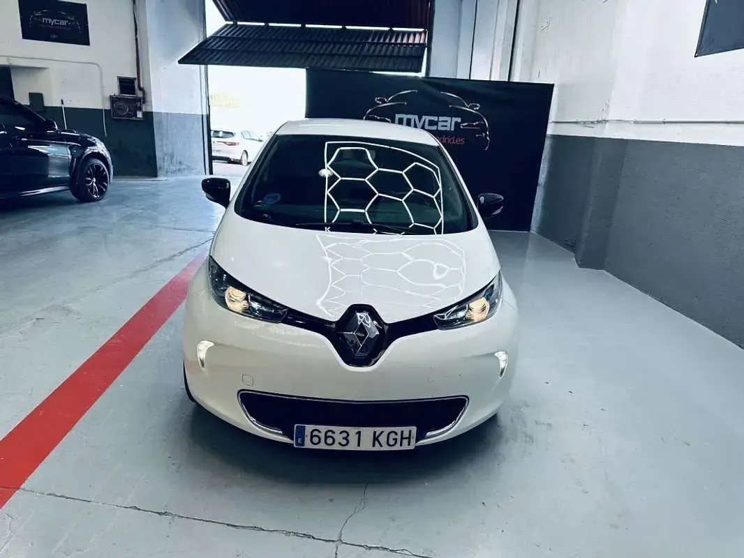 Usado Renault Zoe Intens 67 kW (92 CV) 2017 Blanco Utilitario