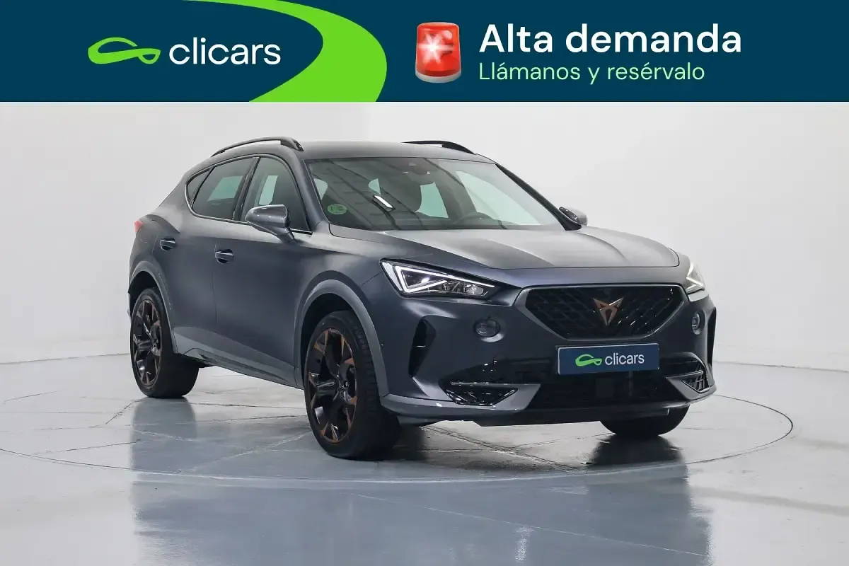 Usado Cupra Formentor 150 CV (110 kW) 2023 Gris / plata SUV
