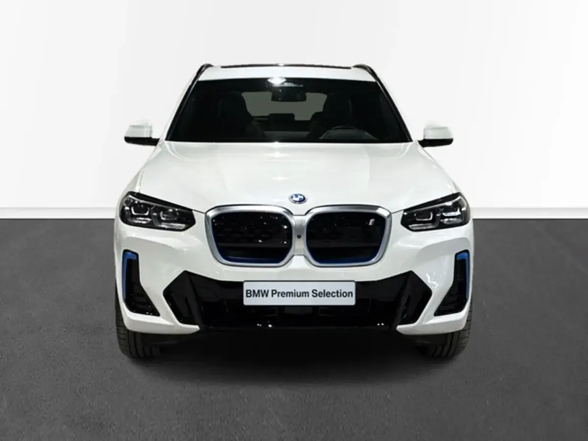 Usado BMW iX3 M Sport 210 kW (286 CV) 2023 Blanco SUV