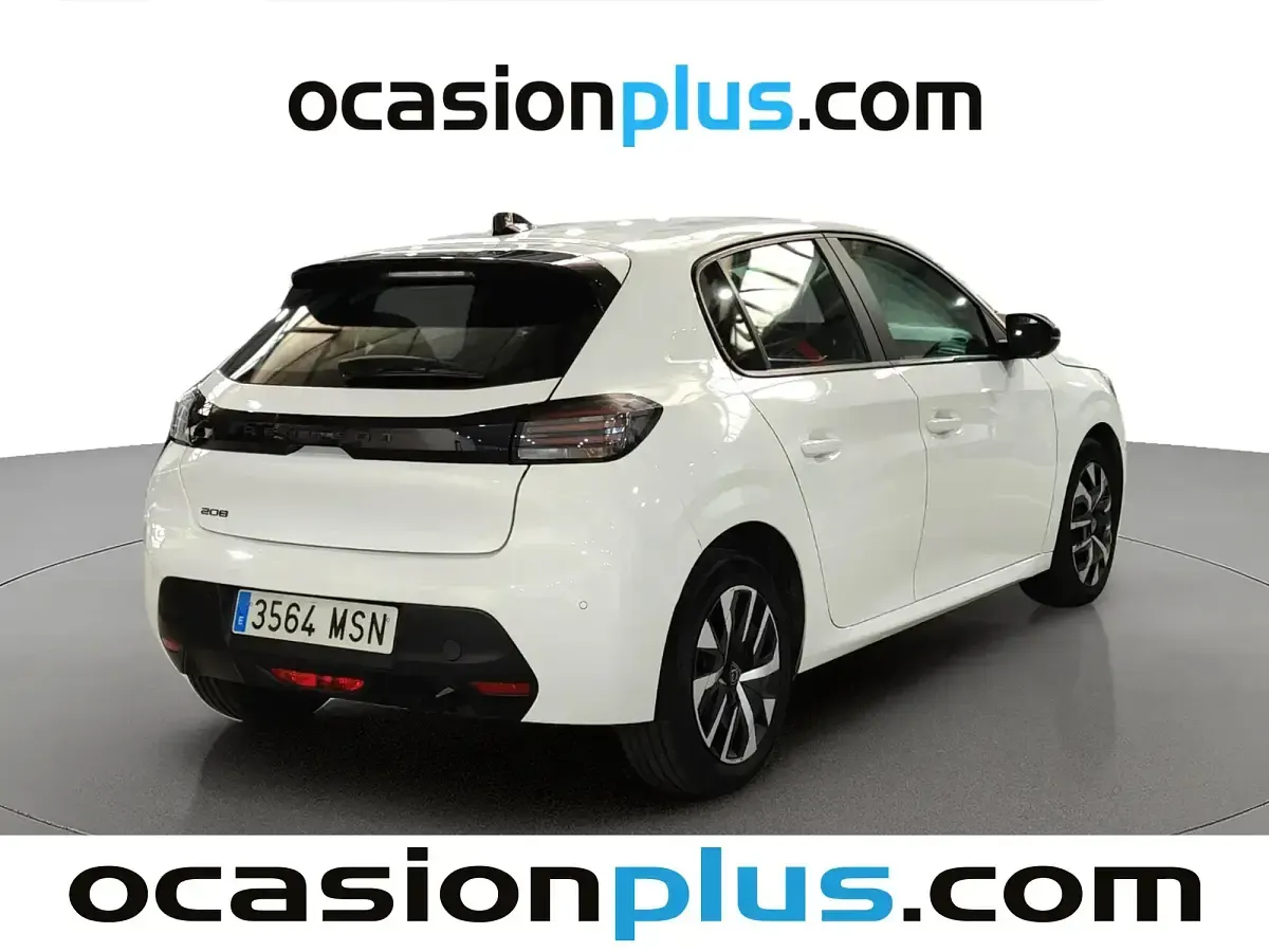 Usado Peugeot 208 Active 100 CV (73 kW) 2024 Blanco Utilitario