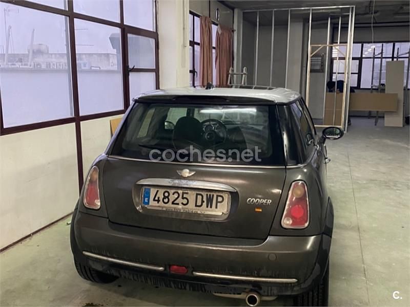 Gris / plata Usado 2006 Mini Cooper Utilitario | 4500 € (Un poco caro) - Imagen 1/4
