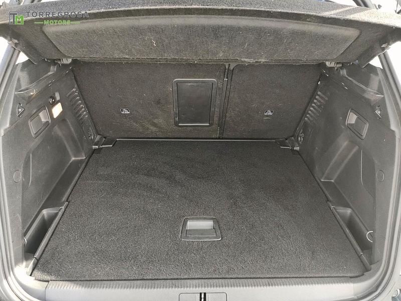 Usado Peugeot 3008 Active 130 CV (95 kW) 2018 Blanco SUV