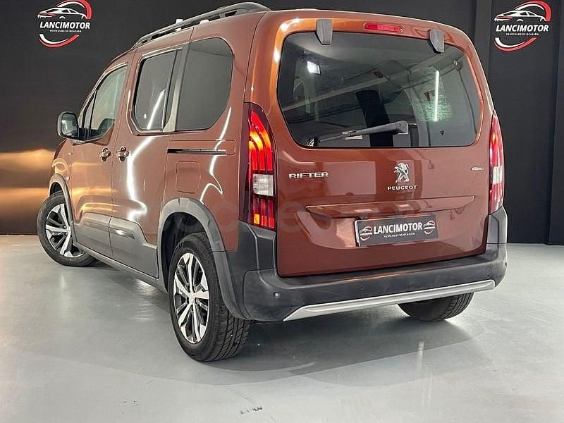 Usado Peugeot Rifter GT 100 CV (73 kW) 2021 Naranja Monovolumen