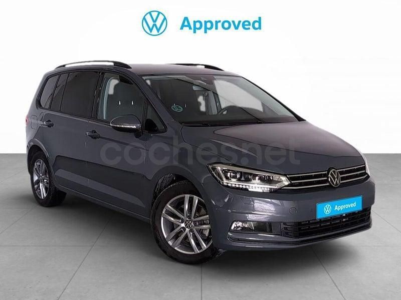 Usado VW Touran 150 CV (110 kW) 2025 Gris / plata Monovolumen
