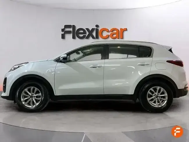 Usado Kia Sportage Plus 115 CV (84 kW) 2020 Blanco SUV