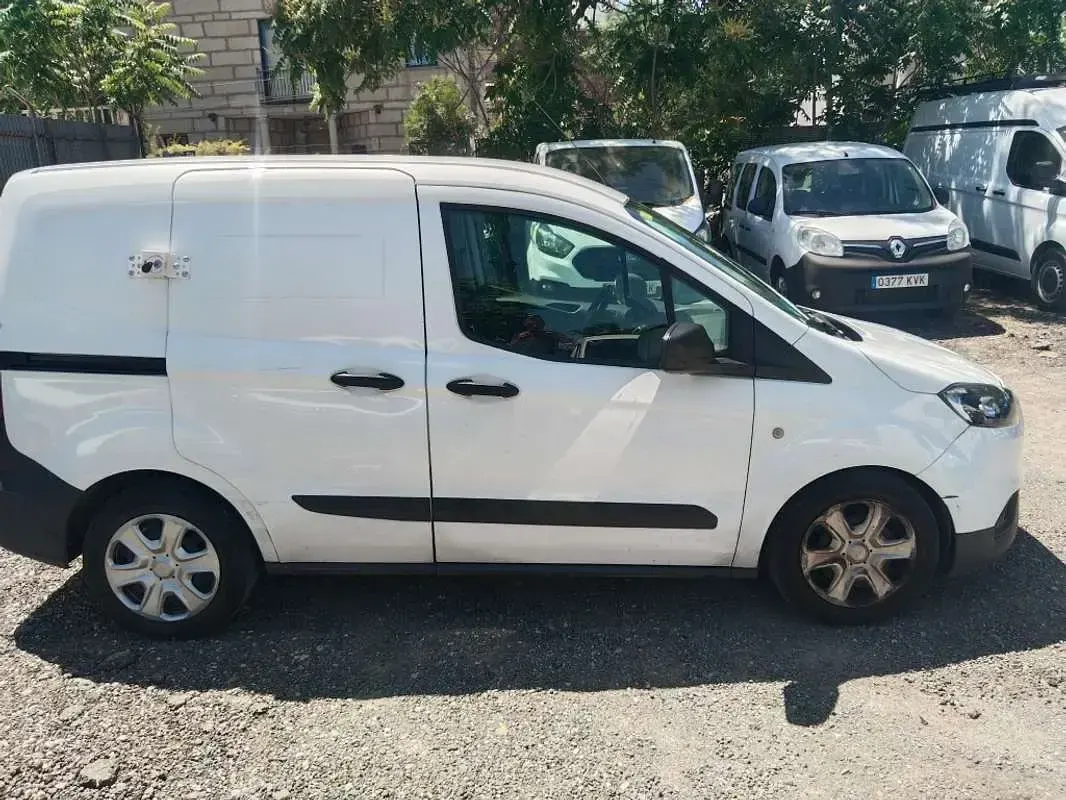 Usado Ford Transit Ambiente 75 CV (55 kW) 2019 Blanco Van