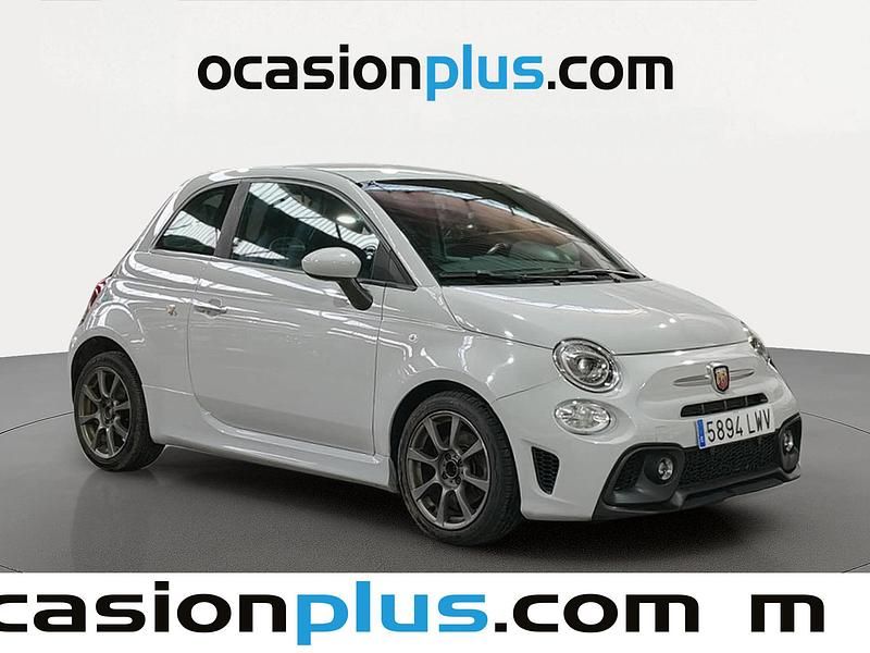 Usado Abarth 595 145 CV (106 kW) 2022 Gris Utilitario