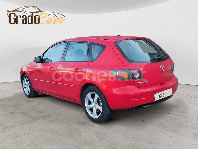 Usado Mazda 3 Active 109 CV (80 kW) 2005 Rojo Berlina