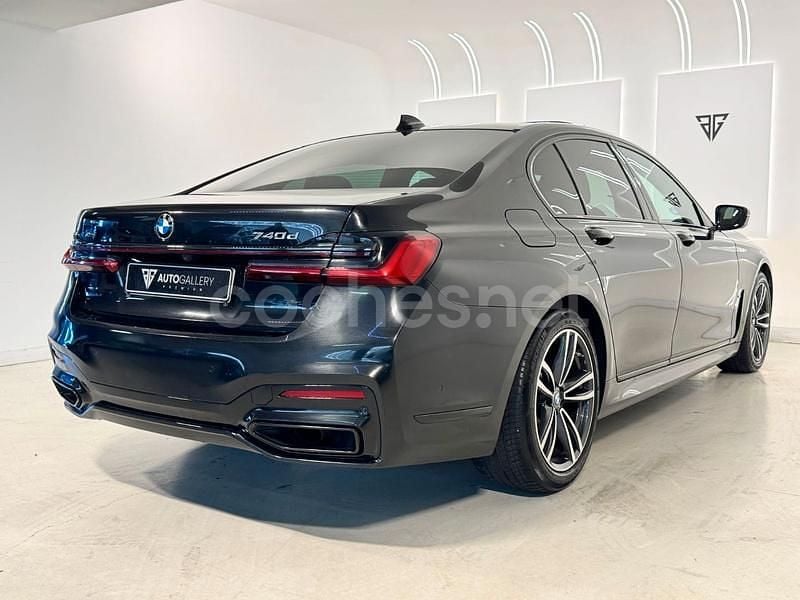 Usado BMW 740 Comfort Edition 340 CV (250 kW) 2022 Negro Berlina