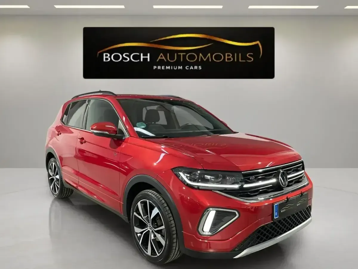 Usado VW T-Cross R-line 115 CV (84 kW) 2025 Rojo SUV