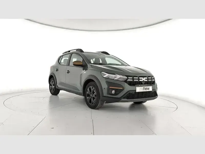 Usado Dacia Sandero Extreme 101 CV (74 kW) 2025 Verde Utilitario