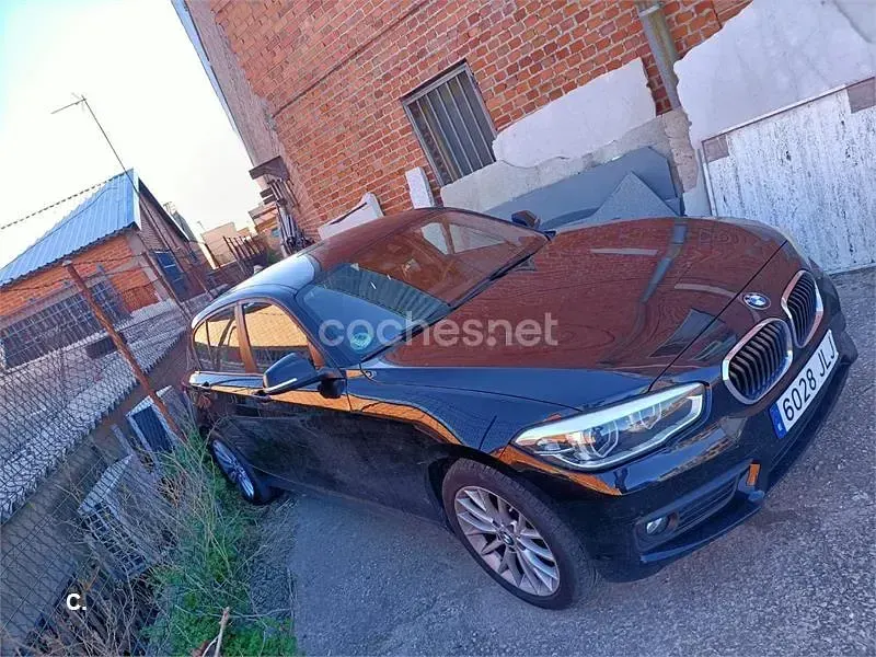 Usado BMW 118 Comfort Edition 143 CV (105 kW) 2016 Negro Utilitario