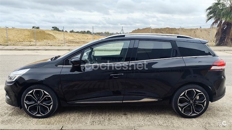Begagnad Renault Clio GrandTour Zen 90 HK (66 kW) 2018 Svart Kombi