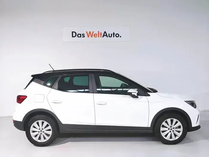 Usado Seat Arona Style 115 CV (84 kW) 2025 Blanco SUV