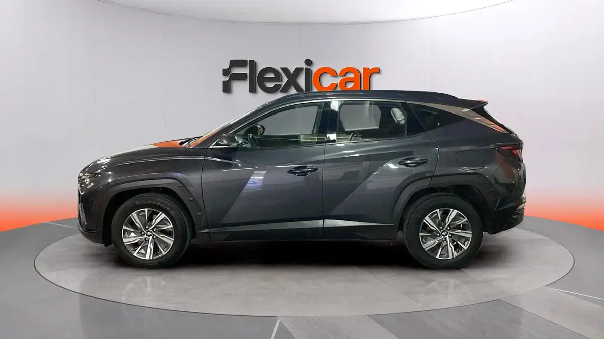 Usado Hyundai Tucson 230 CV (169 kW) 2022 Gris SUV