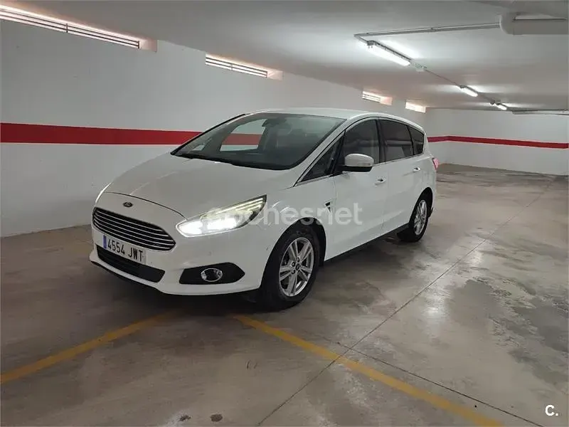 Usado Ford S-MAX Titanium 150 CV (110 kW) 2017 Blanco Monovolumen