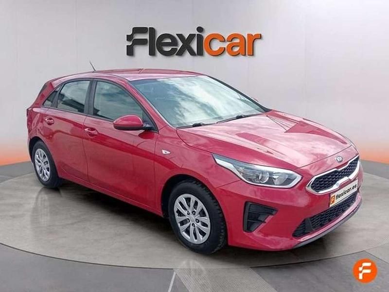 Usado Kia XCeed 116 HP (85 kW) 2020 Vermelho SUV