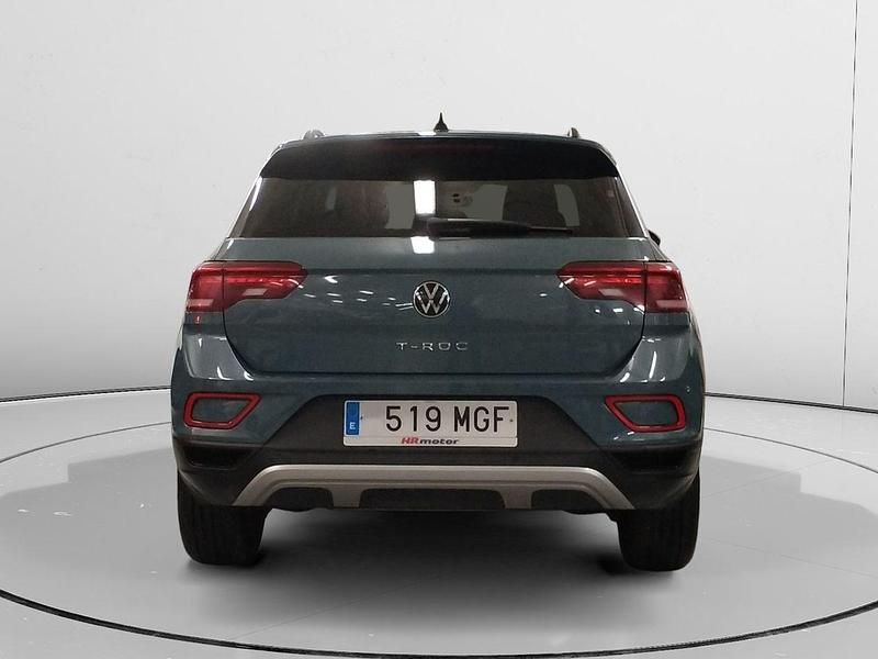 Usado VW T-Roc Life 150 CV (110 kW) 2023 Azul SUV