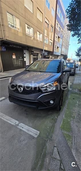 Usado Ssangyong (KGM) Korando Limited 149 CV (109 kW) 2014 Gris / plata SUV