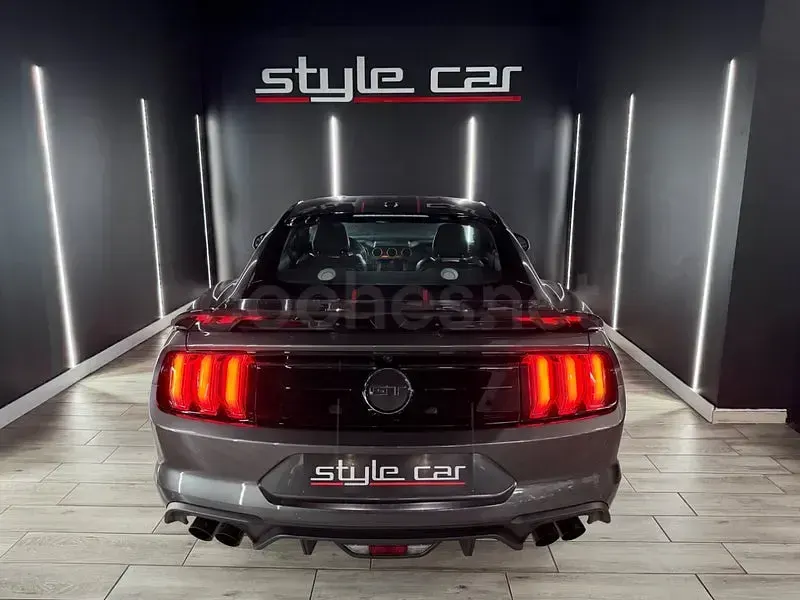 Usado Ford Mustang GT 450 CV (330 kW) 2018 Gris / plata Coupe