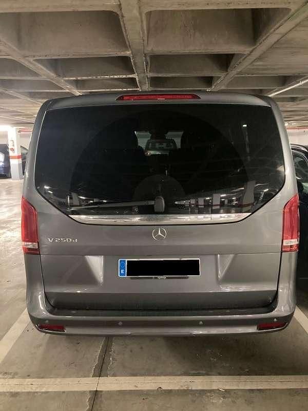 Usado Mercedes V250 Avantgarde 190 CV (139 kW) 2022 Gris Monovolumen