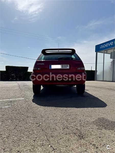 Usado Citroën Saxo Furio 58 CV (42 kW) 2002 Granate Utilitario