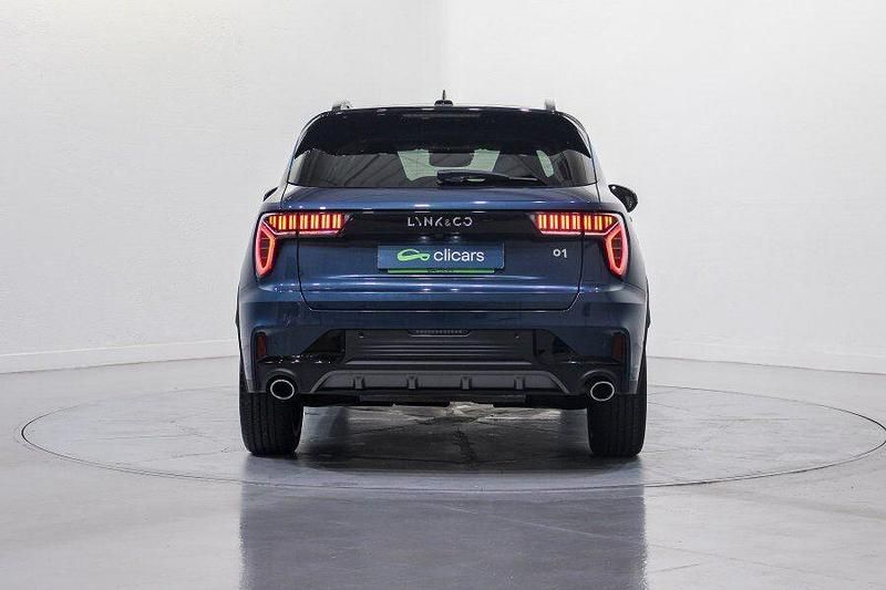Usado Lynk & Co 01 261 CV (191 kW) 2023 Azul SUV
