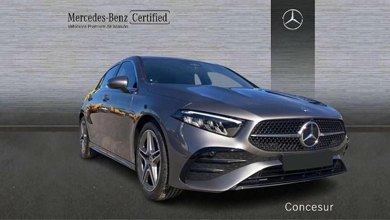 Usado Mercedes A200 150 CV (110 kW) 2025 Gris Berlina