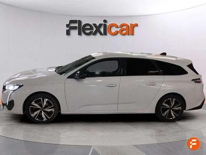 Usado Peugeot 308 SW Allure 131 CV (96 kW) 2023 Blanco Familiar