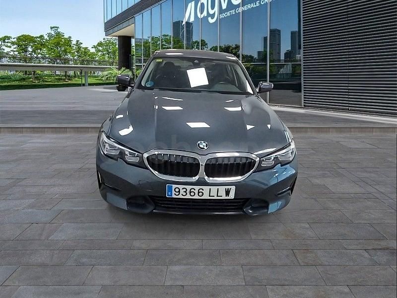 Usado BMW 318 Shadowline 150 CV (110 kW) 2020 Gris / plata Berlina
