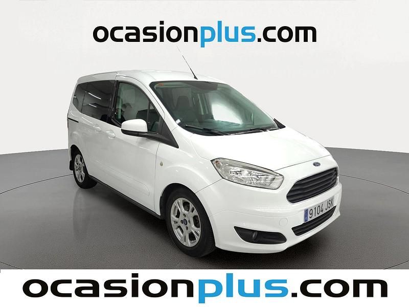 Usado Ford Tourneo Courier Trend 95 CV (69 kW) 2016 Blanco Monovolumen
