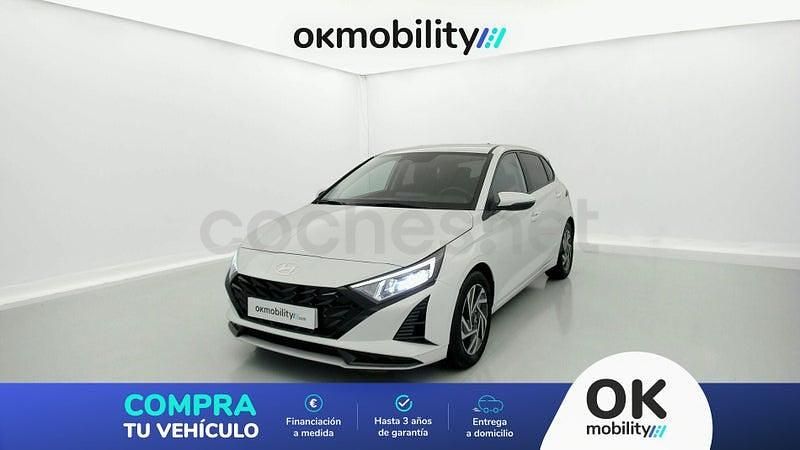Usado Hyundai i20 100 CV (73 kW) 2024 Blanco Utilitario