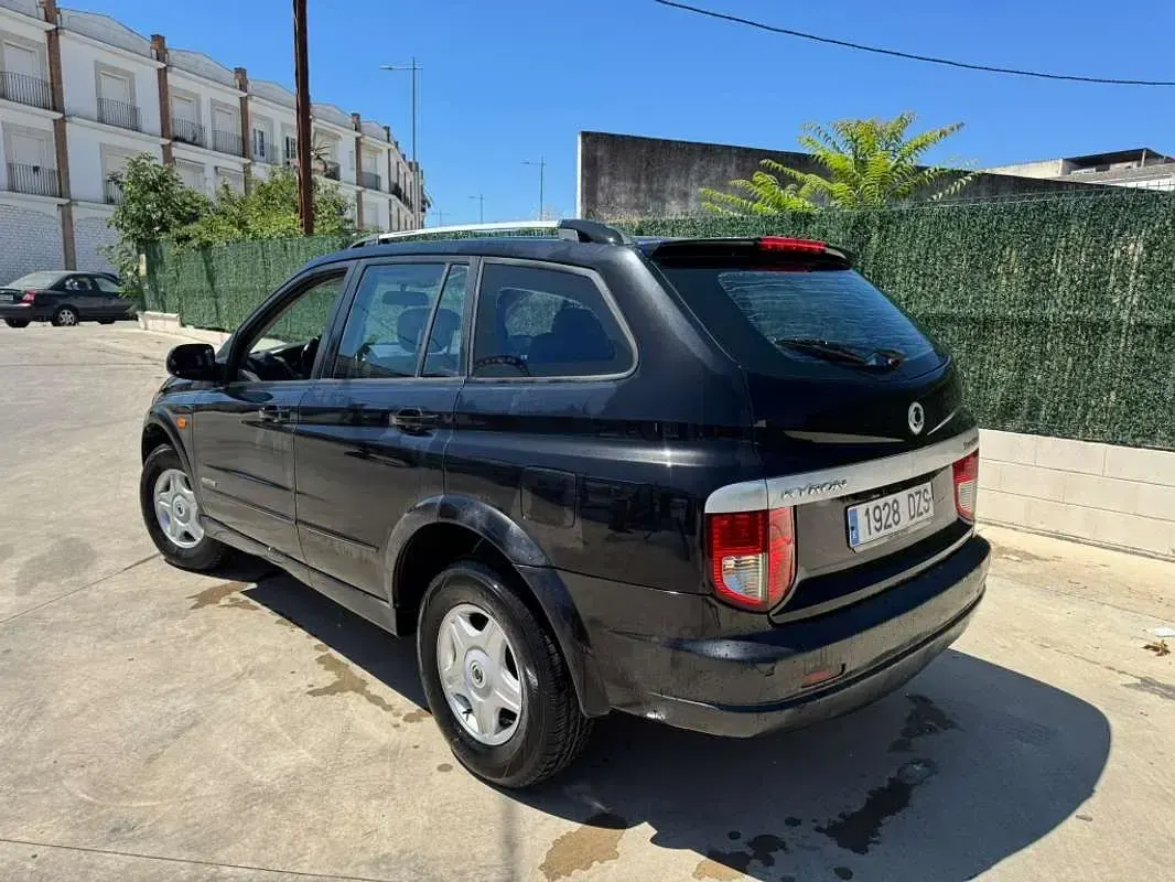 Usado SsangYong Kyron 141 CV (103 kW) 2006 Negro SUV