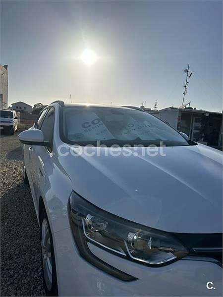 Blanco Usado 2016 Renault Mégane GrandTour Business Familiar | 9300 € - Imagen 1/2