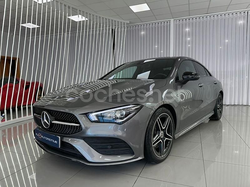 Gris / plata Usado 2020 Mercedes CLA200 Berlina | 32.990 € (Precio justo) - Imagen 1/4