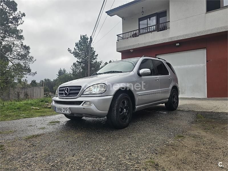 Gris / plata Usado 2003 Mercedes ML270 SUV | 5800 € (Un poco caro) - Imagen 1/4