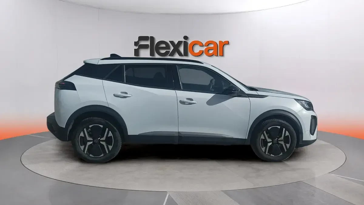 Usado Peugeot 2008 Allure 131 CV (96 kW) 2024 Blanco SUV