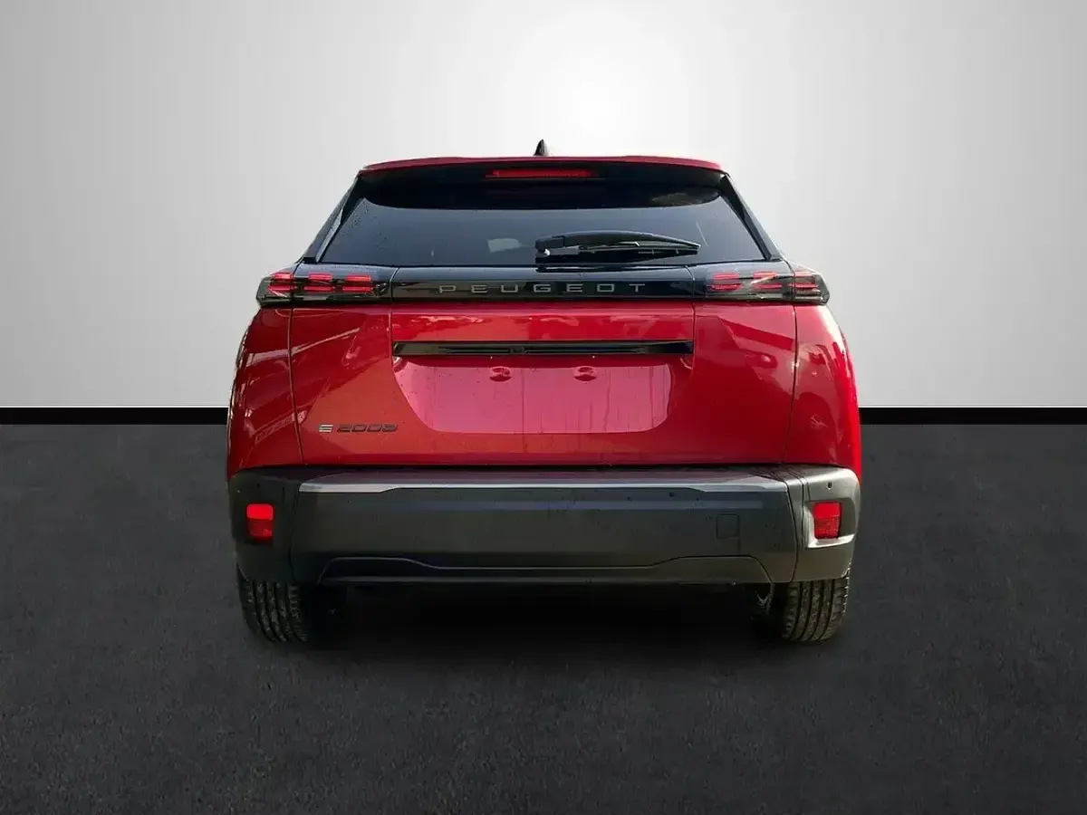 Occasion Peugeot e-2008 Allure 114 kW (156 ch) 2024 Noir SUV