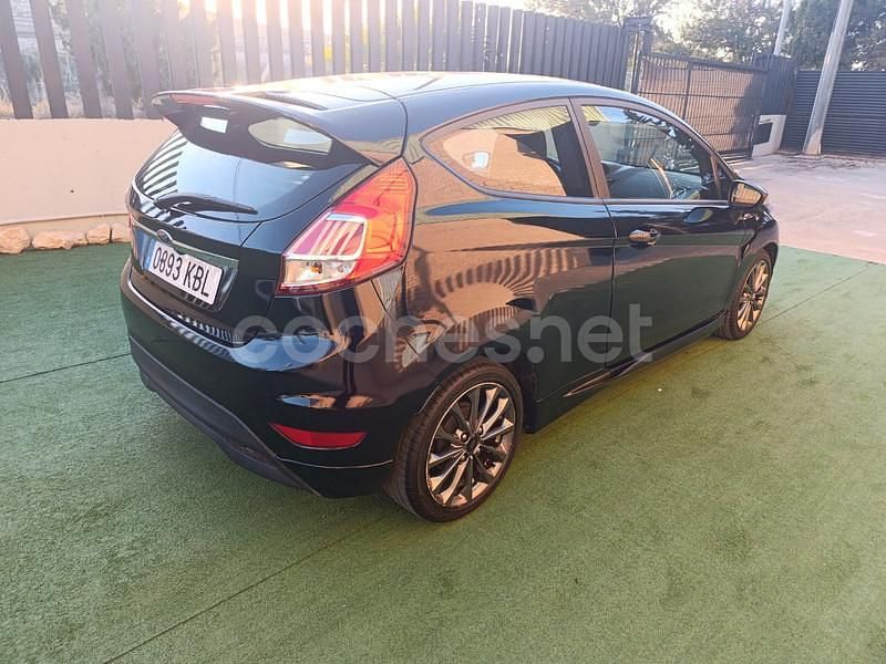 Usado Ford Fiesta ST-Line 85 CV (62 kW) 2018 Negro Berlina