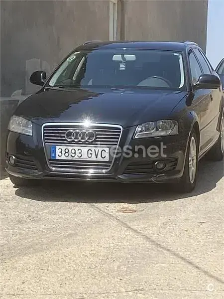 Usado Audi A3 Sportback Attraction 140 CV (102 kW) 2010 Negro Utilitario