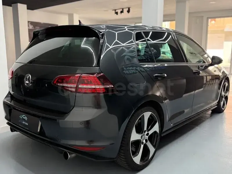 Usado VW Golf VII GTI 230 CV (169 kW) 2016 Gris / plata Berlina