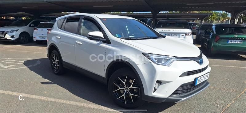 Usado Toyota RAV4 Hybrid Executive 197 CV (144 kW) 2018 Blanco SUV