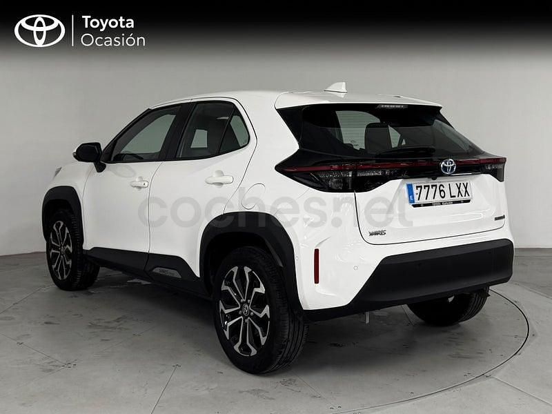 Usado Toyota Yaris Cross Active 116 CV (85 kW) 2022 Blanco SUV