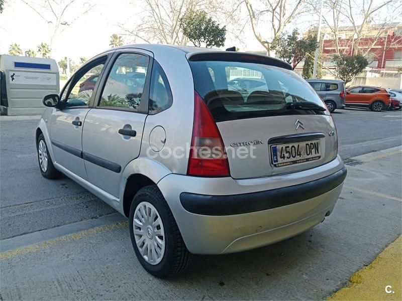 Usado Citroën C3 61 CV (44 kW) 2006 Gris / plata Berlina