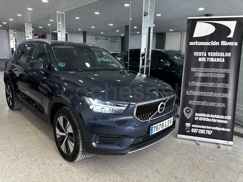 Usado Volvo XC40 Momentum 163 CV (119 kW) 2021 Azul SUV