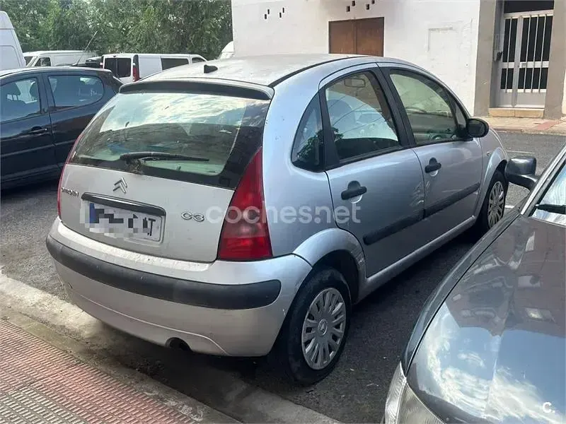 Usado Citroën C3 Exclusive 70 CV (51 kW) 2003 Gris / plata Berlina