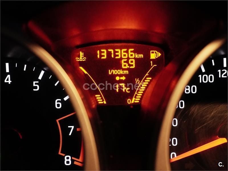 Usado Nissan Juke Acenta 117 CV (86 kW) 2014 Blanco SUV