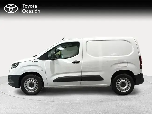 Usado Toyota Proace City City 100 kW (136 CV) 2023 Blanco Monovolumen