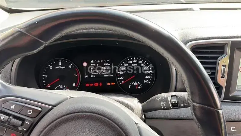 Usado Kia Sportage 115 CV (84 kW) 2017 Blanco SUV